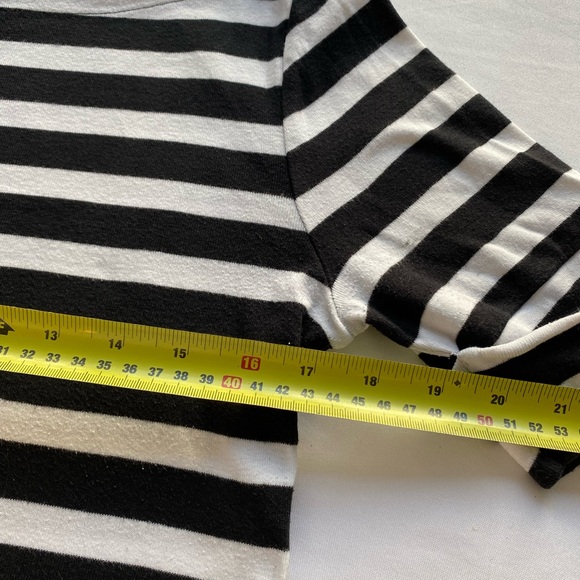 Lauren Ralph Lauren Black and White Stripped Shortsleeved Top, Size M - Picture 9 of 10